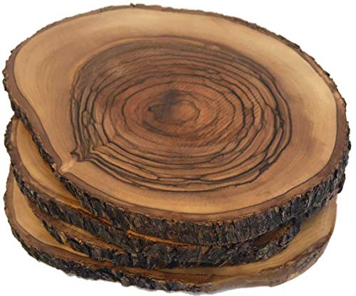 Posavasos de madera de olivo tallada a mano de Holy Land Market, juego de 4 posavasos/salvamanteles (aproximadamente 4.5 – 6 pulgadas cada uno) – Marca Asfour Outlet